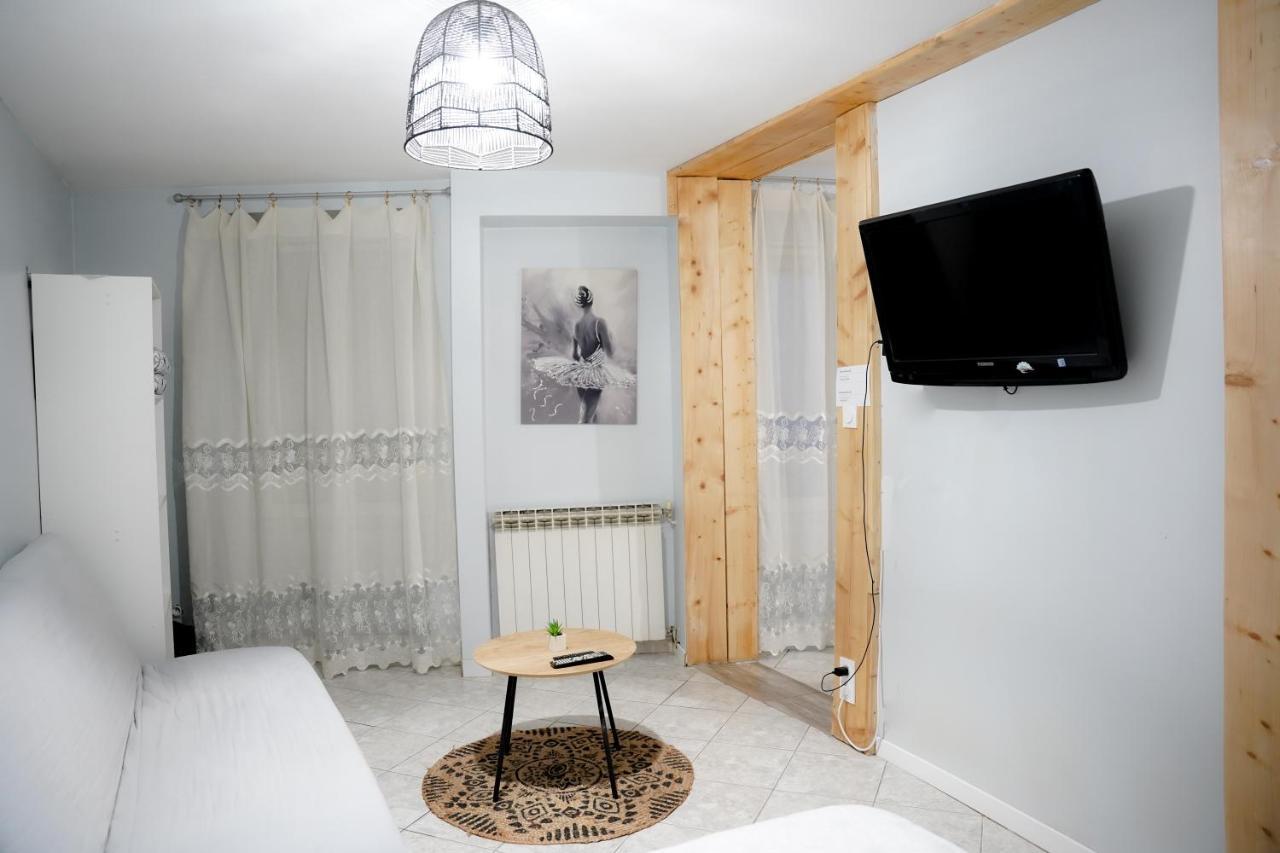 Studio Cosy - Dabnb Conciergerie ลิมอจส์ ภายนอก รูปภาพ